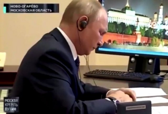 "Путин рассматривает игрушку-монстра": важные новости на российском телевидении