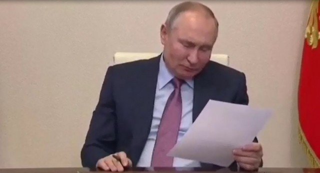 Владимир Путин сообщил: ему не нравятся слова "элитный" и "элитарный" в названии учебных заведений