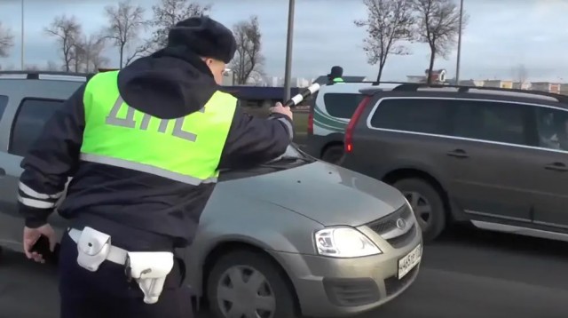 ГИБДД Москвы подписалась на блогеров-нарушителей в социальных сетях
