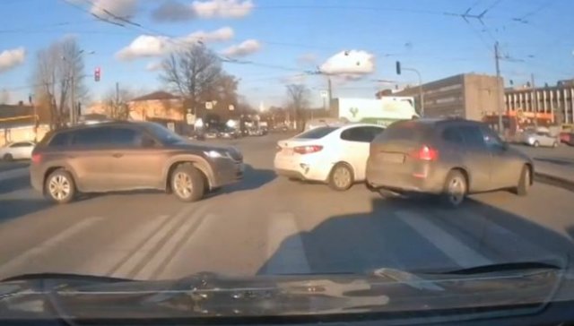 "Стадо" наглых водителей