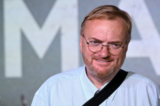 Милонов просит Мишустина приостановить работу системы карты болельщика