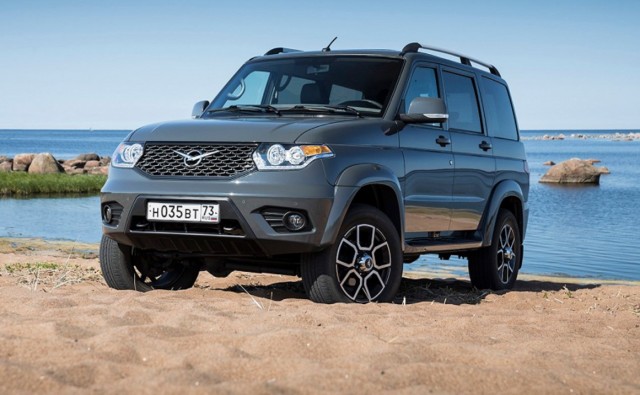 В УАЗ «Патриот» вернулась система ABS. Рекомендованная цена не повысилась, но в салонах машины стоят гораздо больше