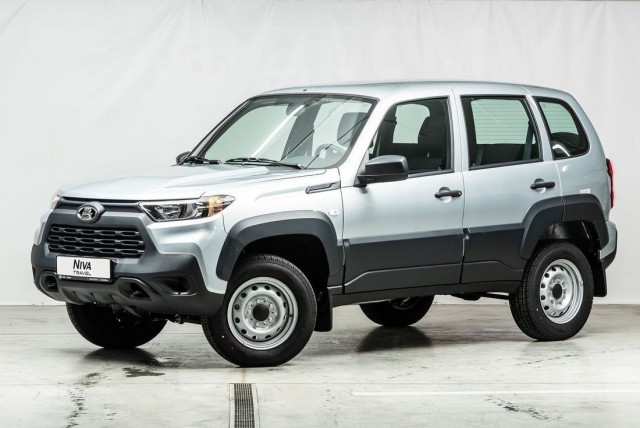 АВТОВАЗ отказался от импортных дверных петель на Niva Travel