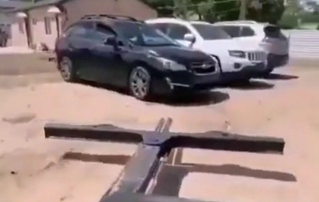 Эвакуатор, который делает все быстро, четко и без пыли