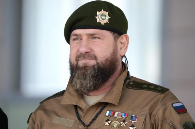 Герой России Кадыров хочет создать армию, в которую войдут люди со всего мира, для «защиты угнетенных народов от Запада»