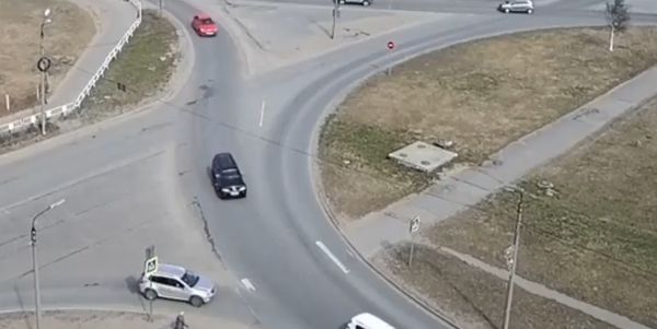 В принципе, если этому водителю выколоть глаза — хуже уже не будет