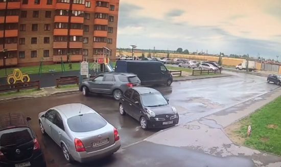 Мастер-класс по тому, как НЕ надо парковаться⁠⁠