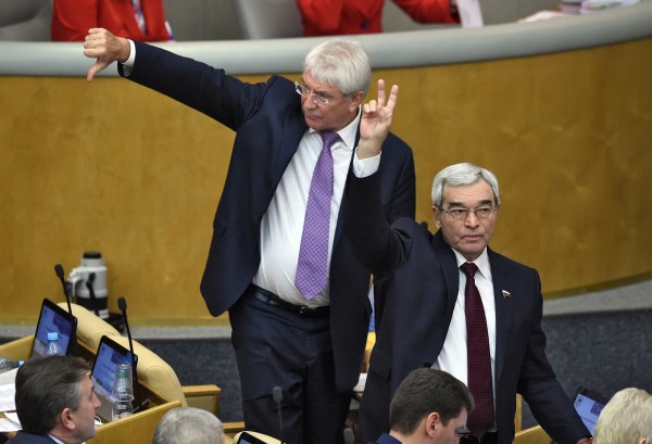 В Госдуме назвали возможным запрет на продажу техники Apple в России