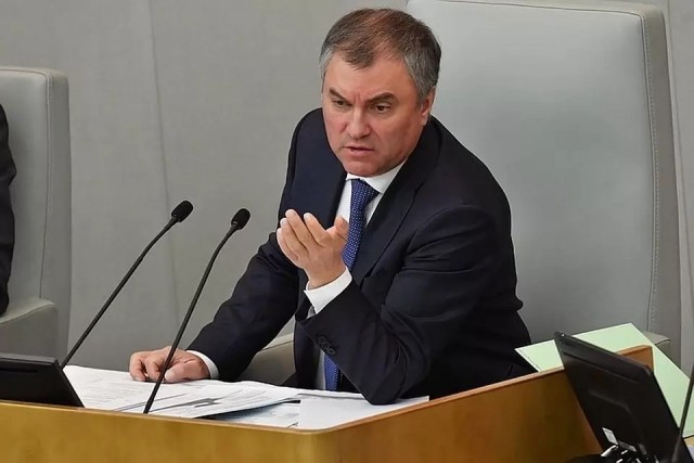 Володин призвал проверить покинувших Россию во время мятежа