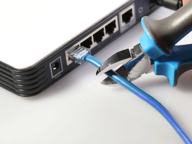 Госдума приняла в первом чтении законопроект о свободном доступе операторов связи в многоквартирные дома