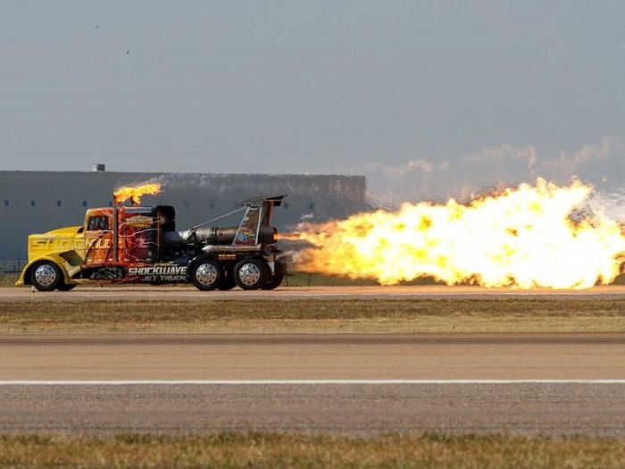 Shockwave - самый быстрый грузовик в истории который убил своего пилота