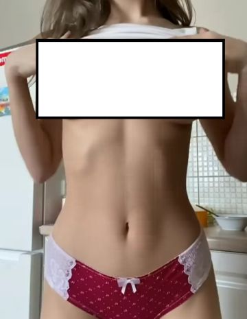 Красотка на кухне