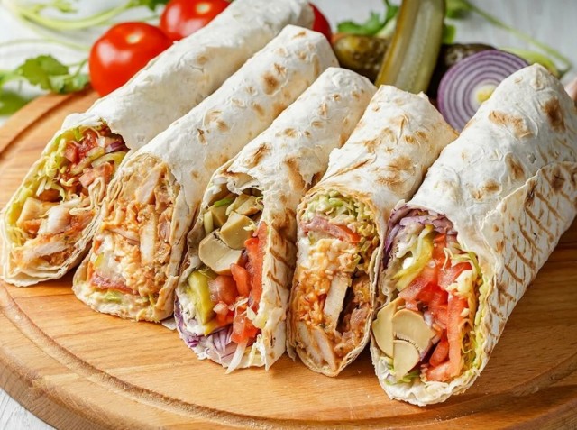 В Госдуме призвали разработать стандарт шаурмы