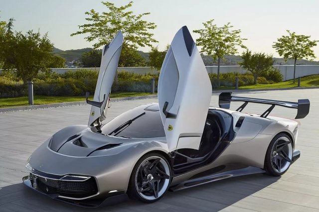 Единственный в своём роде суперкар Ferrari KC23: он бесценен
