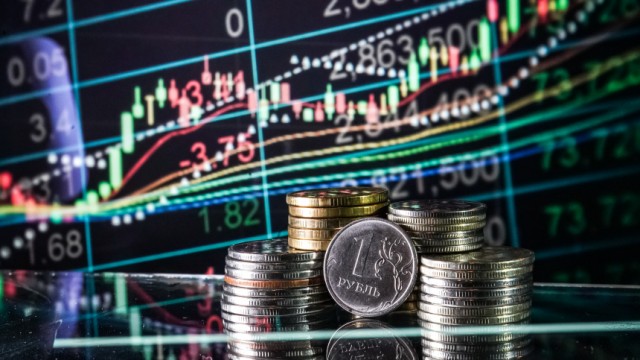 Экономика России выросла год к году после четырех кварталов в минусе