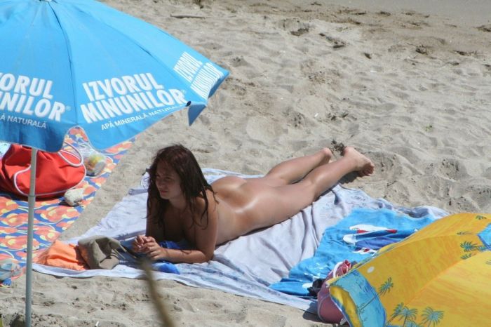 Обнаженные фото девушек на отдыхе