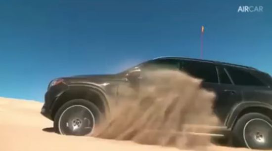 Мерседес : создаёт новый "прыгающий" режим для предотвращения застревания авто в песке и грязи. Люди : ...