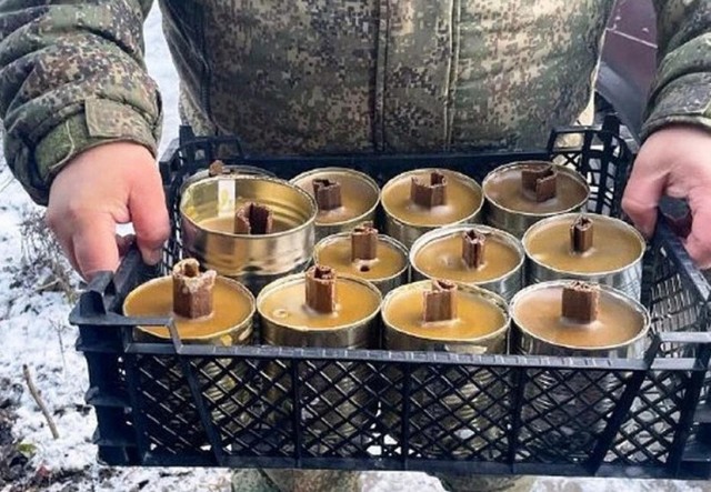 В Госдуме предложили учить школьников делать окопные свечи и маскировочные сети