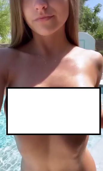 Жаркая девушка