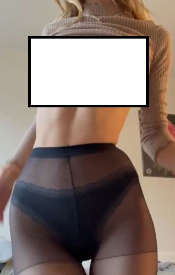 Милая блондиночка