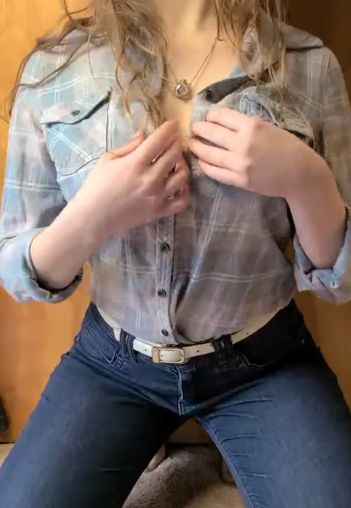 Рубашка нараспашку