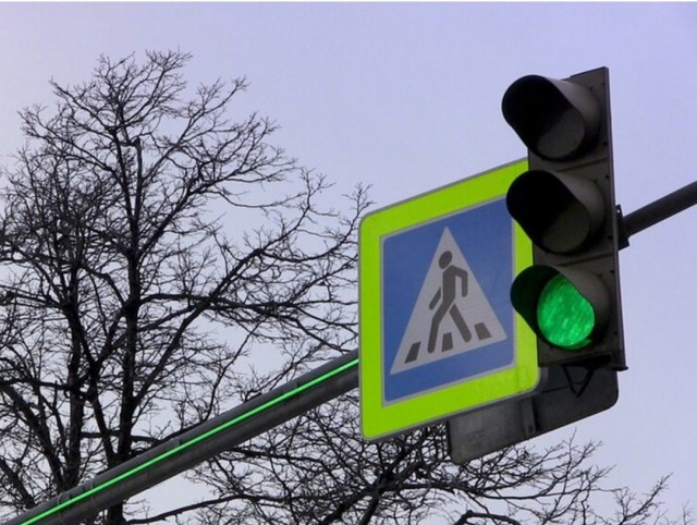 В России запустили эксперимент по отмене зеленого мигающего света светофора