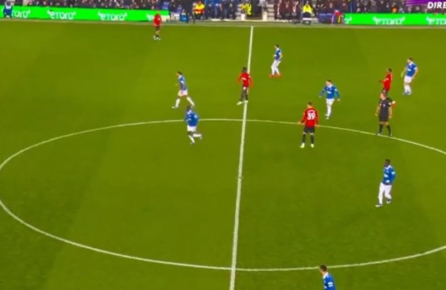 19-летний вингер «Манчестер Юнайтед» Алехандро Гарначо забил гол в стиле Уэйна Руни