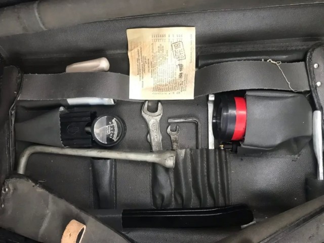 Новый «Москвич-2141» простоял в гараже 33 года, был продан за 495 тысяч рублей