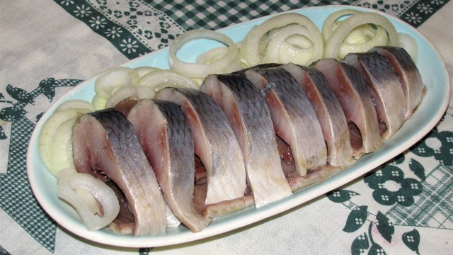 Производители предупреждают о том, что цена на сельдь увеличится на 10% в ближайшем будущем