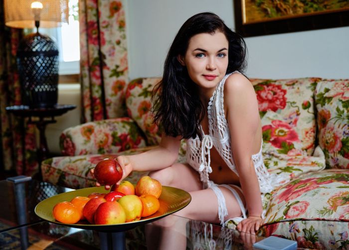 Девушка дня