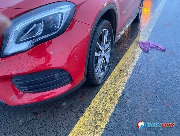 Более ста автомобилей с проколотыми шинами стоят на автодороге М-4 "Дон"