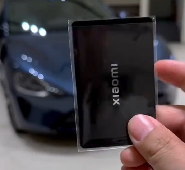 "Распаковка": обзор электрокара SU7 от Xiaomi