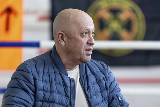 «Фонтанка» показала залитую бетоном могилу основателя ЧВК «Вагнер» Пригожина