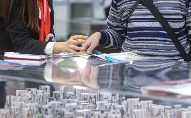 Правительство начнет взимать процент от суммы сделок с недвижимостью