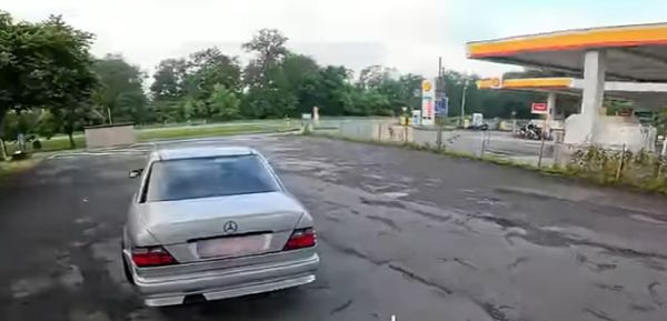 На легендарном 124-ом Мерсе по немецкому автобану за 300кмч