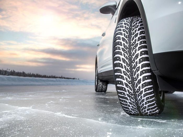 Шипованные зимние шины приводят к большему числу смертей, чем предотвращают