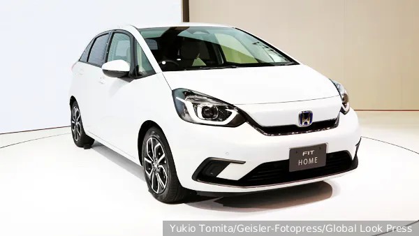 Япония предоставила россиянам возможность импортировать гибридные автомобили