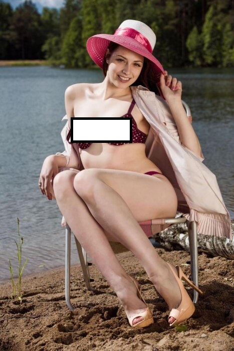 Голые женщины на отдыхе - интим фото