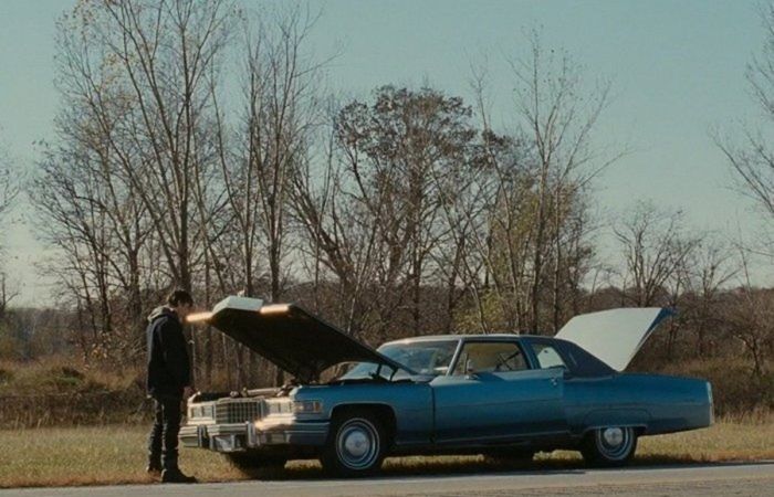 В чём проблема с машиной Данилы Багрова за 500 долларов в фильме «Брат 2»?