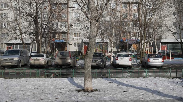 Штраф до 3 тысяч рублей за долгий прогрев автомобиля во дворе