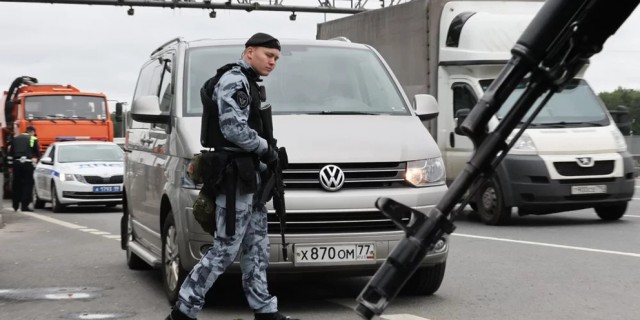 Госдума одобрила закон о применении частных автомобилей для борьбы с терроризмом в рамках КТО