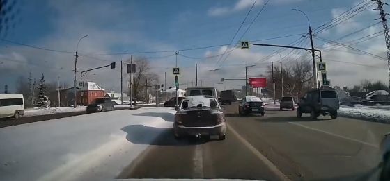 Очередная #тормозидура перепутала педальки