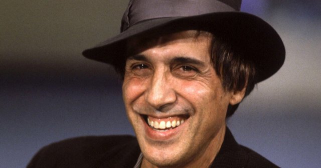 Узнать невозможно: фото постаревшего Адриано Челентано