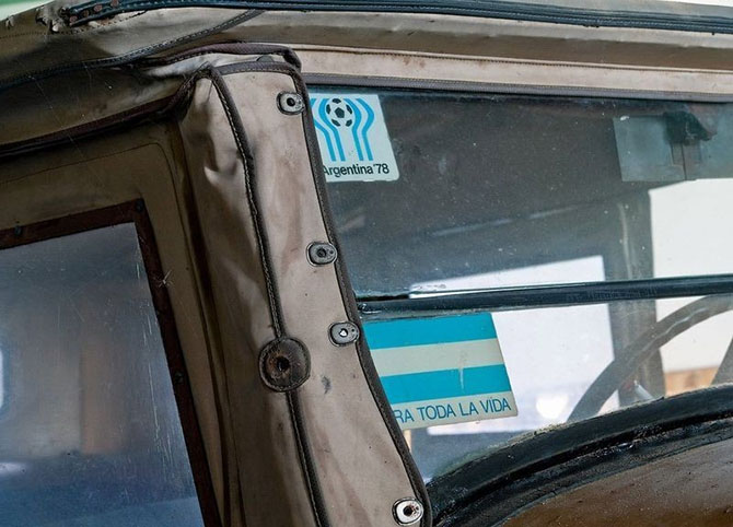 Экскурсия по заброшенному автомобильному музею в Японии