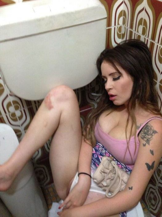 Пьяные девчонки (38 фото)