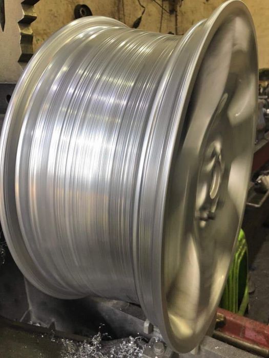 Литые диски до и после ремонта