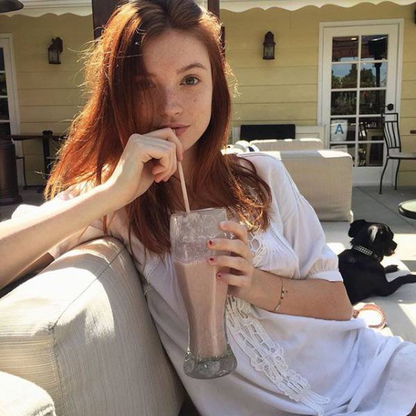 Девушки с естественной красотой