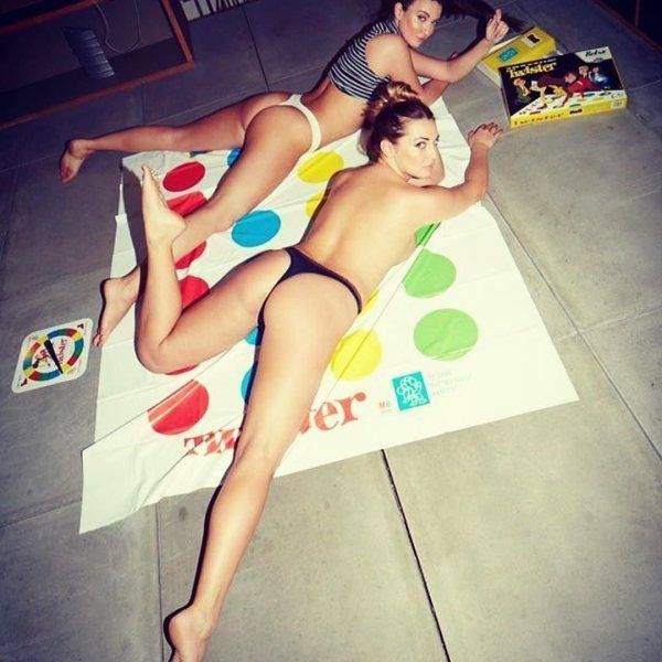 Забавные девушки