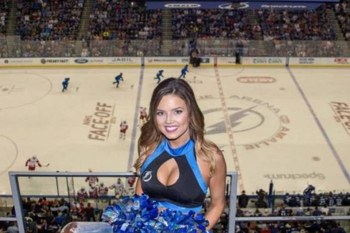 Забавные девушки