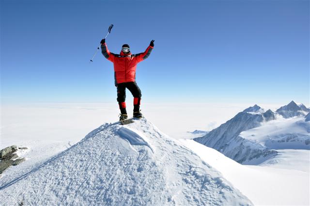 7 историй о схалтуривших «отважных путешественниках»
